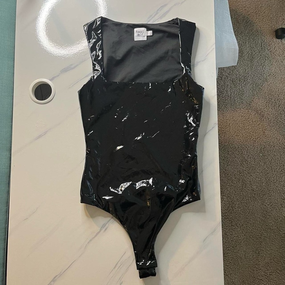 Princess Polly Bodysuit size 2